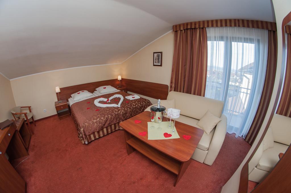 Hotel Rypsowka Nowy Sącz Eksteriør billede